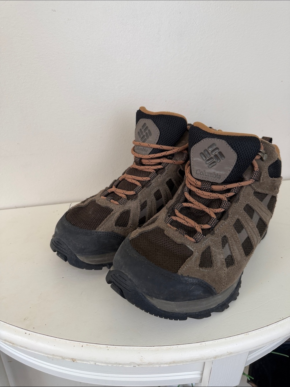 (2393) Columbia Brown and Black Men's Trail Hikers